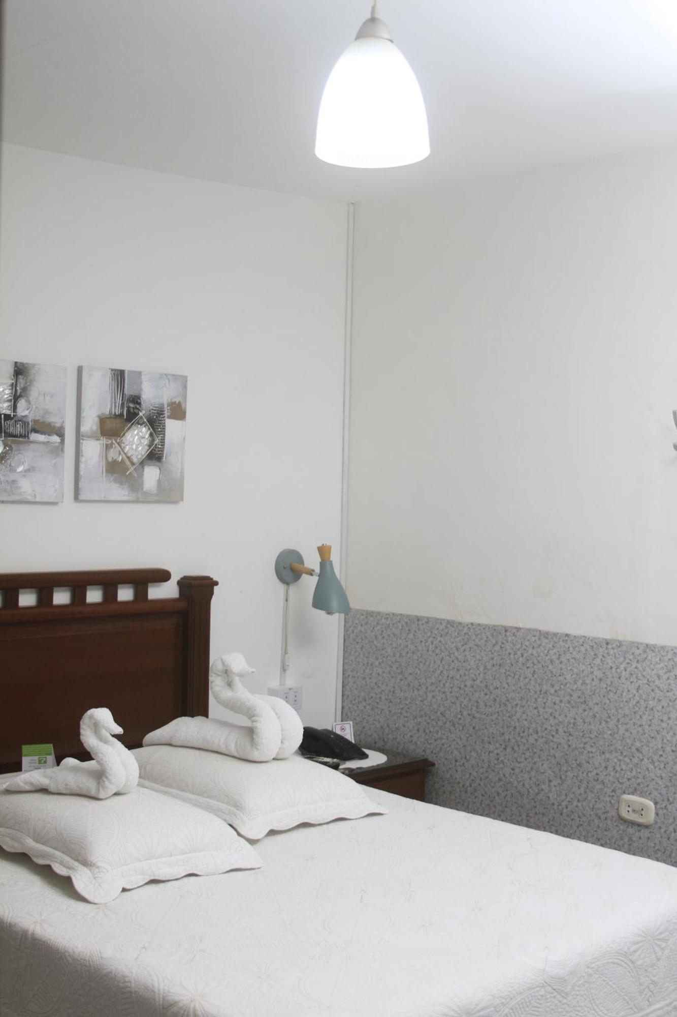 Buen Retiro Apart Hotel 산타 크루즈 드 라 시에라 외부 사진